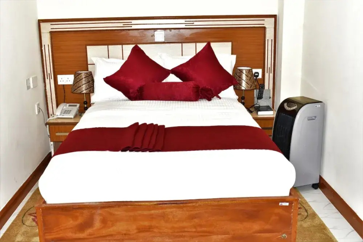 Empolos Hotel Limited