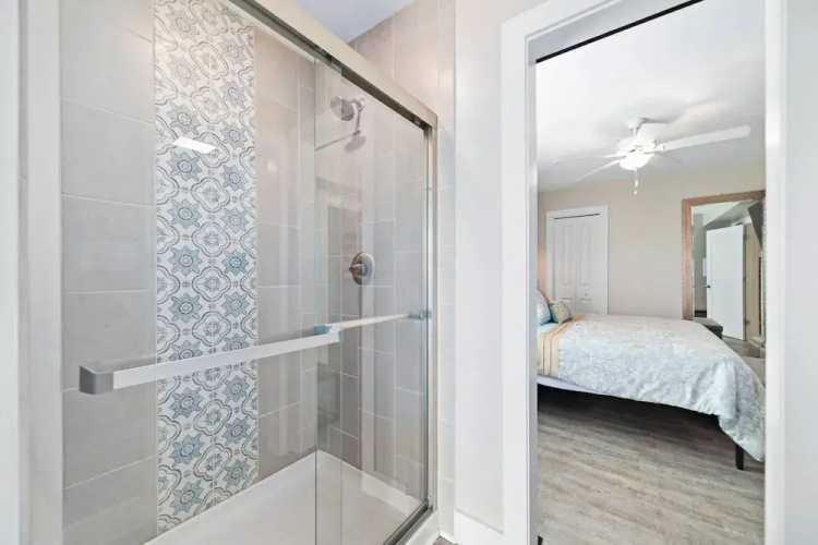 Pipedreams 333 E 4 Bedroom Home