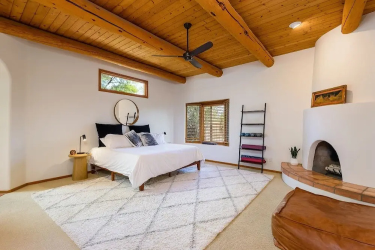 Casa Sanctuary 5 Bedroom Home by Redawning