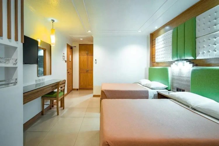 Premier room