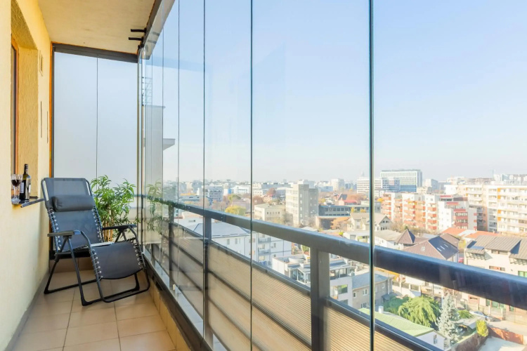 Lovely apartment with view and free parking