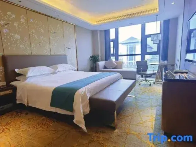 Executive Quadruple Family Suite