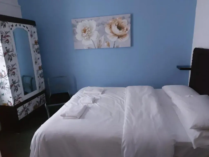 Economy Twin room