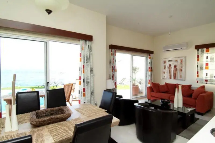 Coral Bay 194