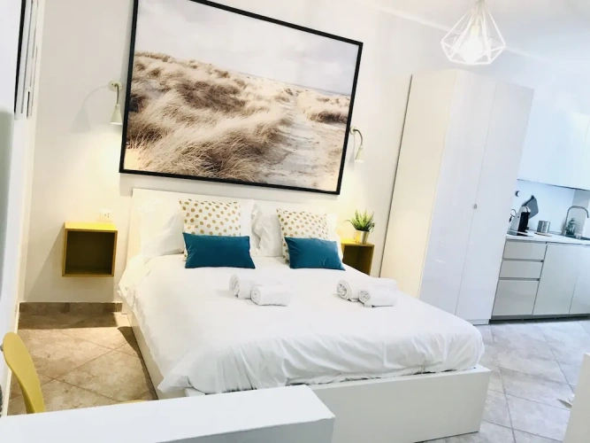Deluxe Studio with balcony
