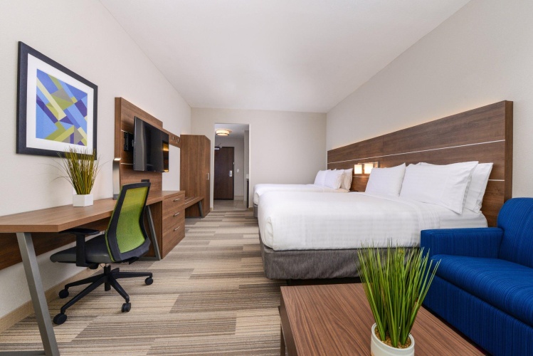 Quadruple Suite