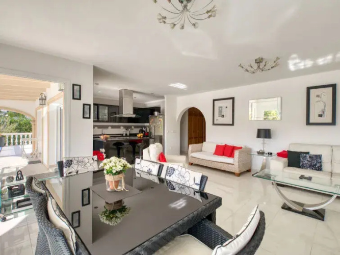 Villa Costa Celia