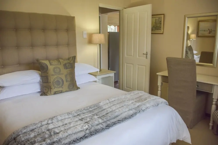 2 Bedrooms Family Apartment with mountain view