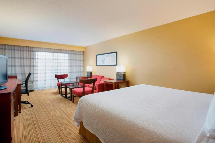 Courtyard by Marriott Chicago Midway Airport