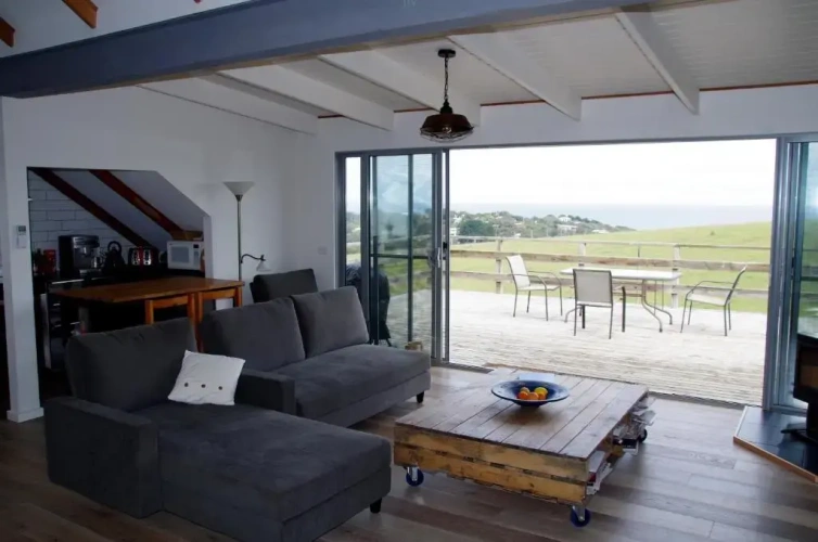 1 Bedroom Apartment with sea view