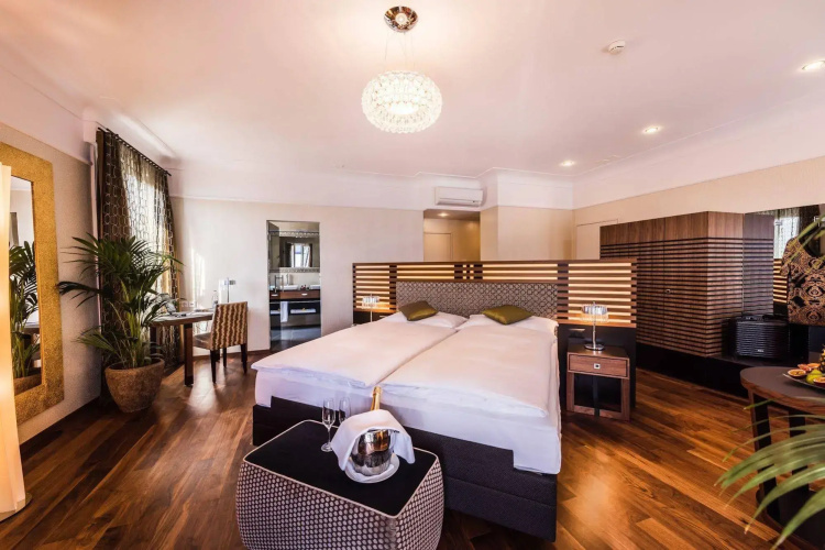 Penthouse by Art Deco Hotel Montana