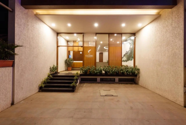 Hotel Classic Mid Town , Kolhapur