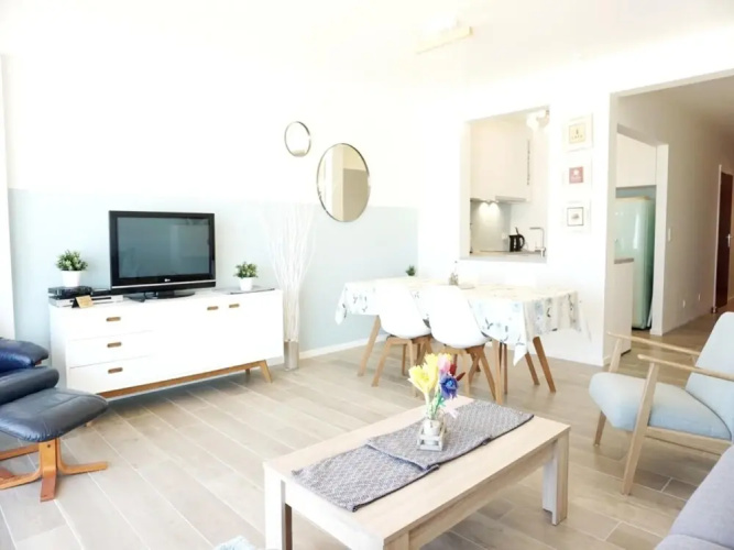 Apartment in Wenduine With Sea Views