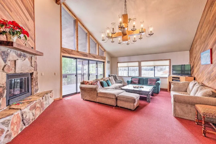 Expansive Canyons Ski Retreat w/ Community Pool!