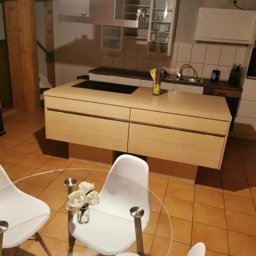 4 Bedrooms Cottage
