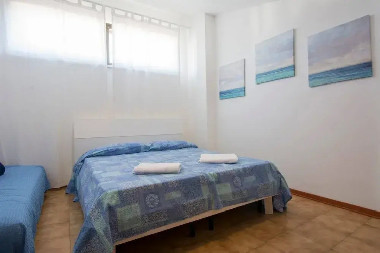 ALTIDO Lovely 1BR flat with patio and parking