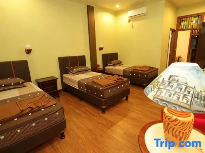 Deluxe Triple room