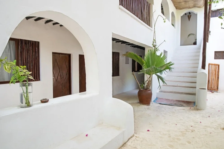 1 Bedroom Economy Cottage with garden view