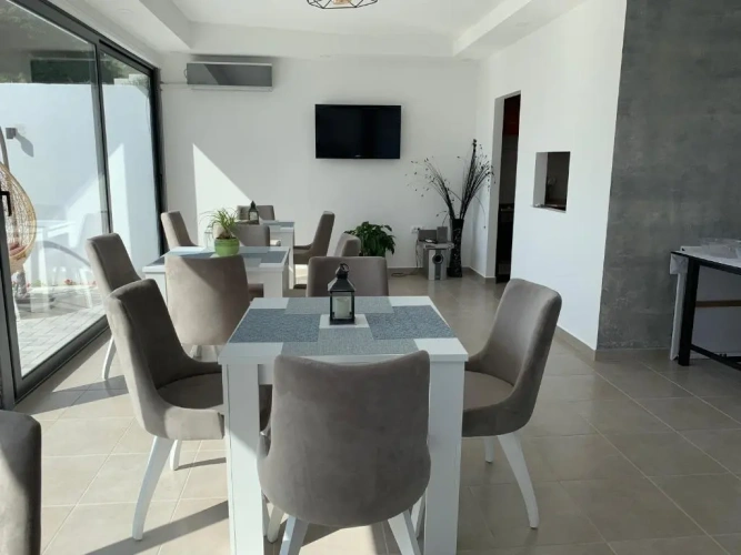 Standard Family room