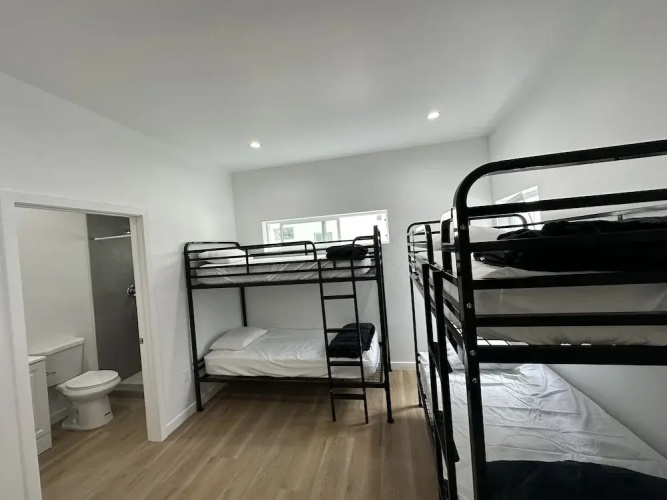 RoamHub Residences
