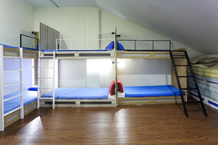 Bed in Dorm No Window (male dorm)