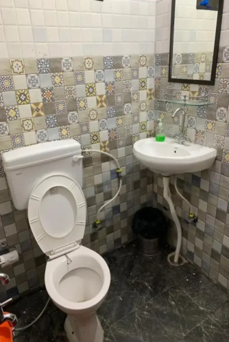 The Hostalgic Jibhi - Hostel