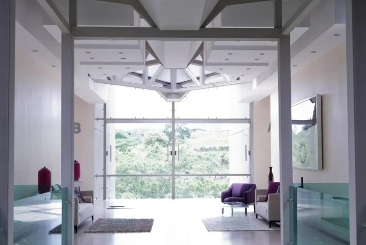 Modern 3 Bedroom Apartment