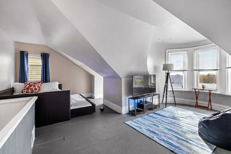 5BR near all the Action
