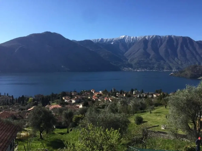 1 Bedroom Apartment with balcony and with lake view