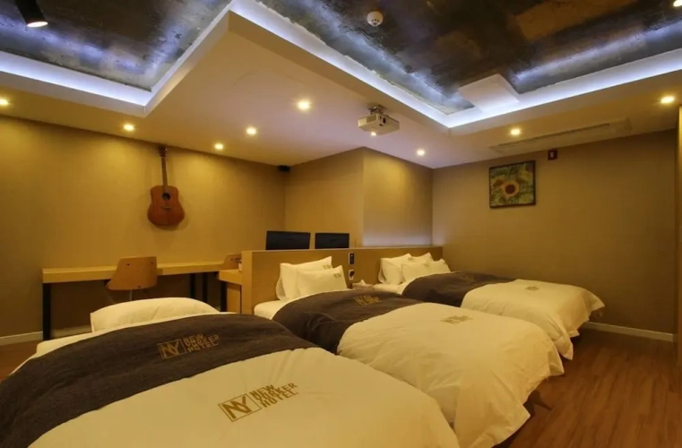 Standard Triple Family room