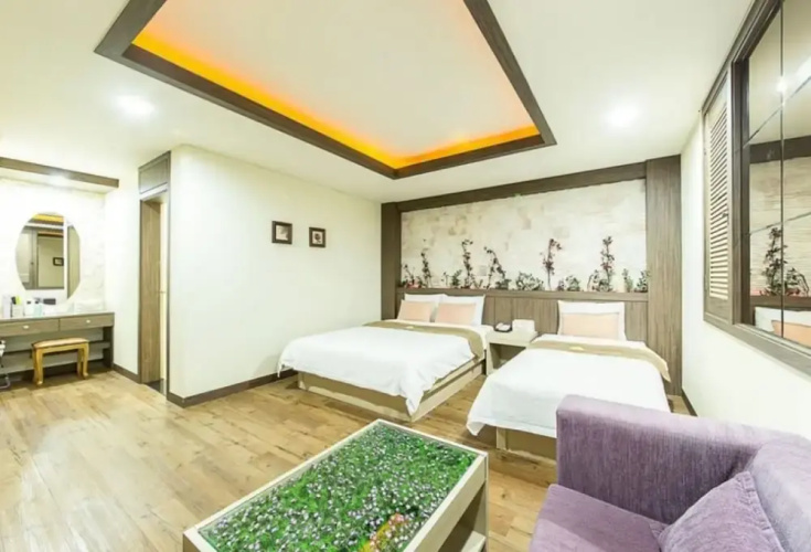 Main Motel