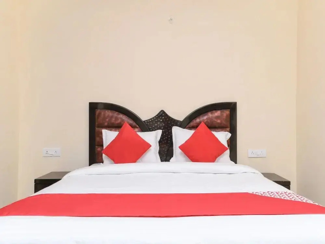 Shubhangni Residency by OYO Rooms