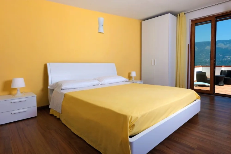 Superior Double room with balcony and with sea view