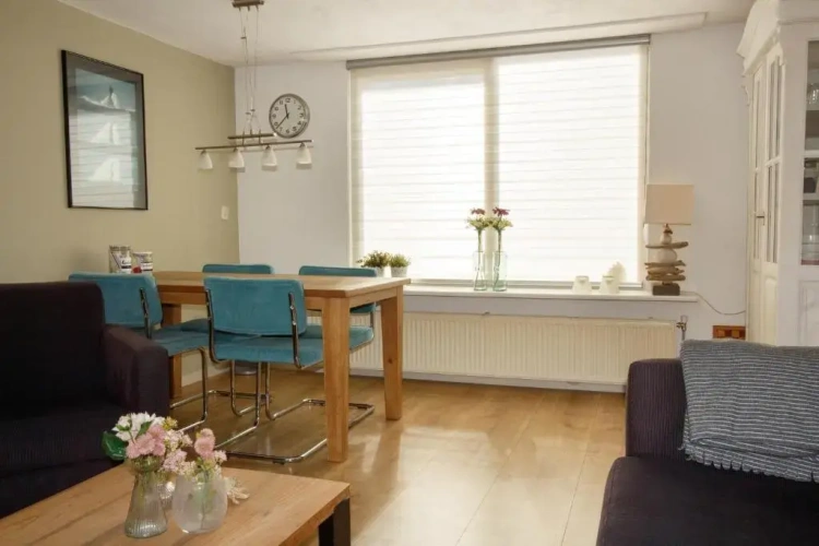 2 Bedrooms Cottage