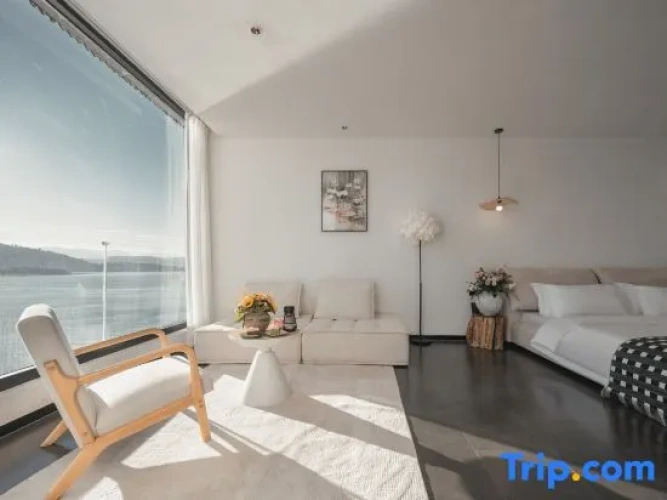 Royal Double room with sea view