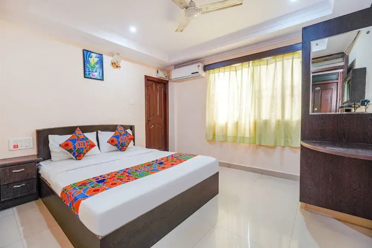 Fabhotel Bns Lodge