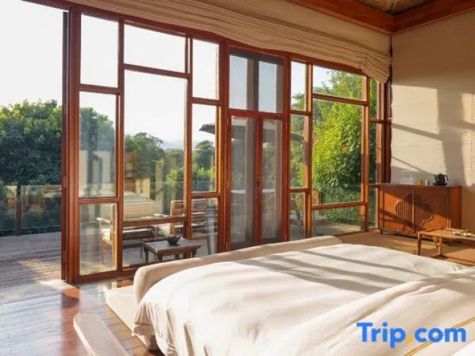 Standard Double room with balcony and with view