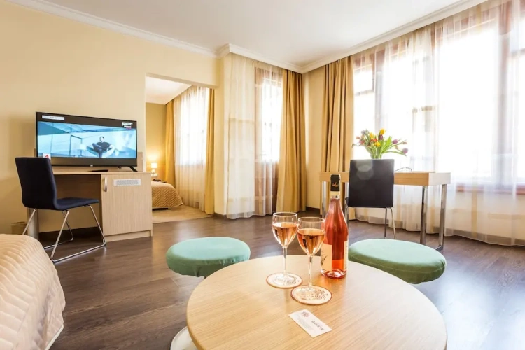 1 Bedroom Suite with balcony