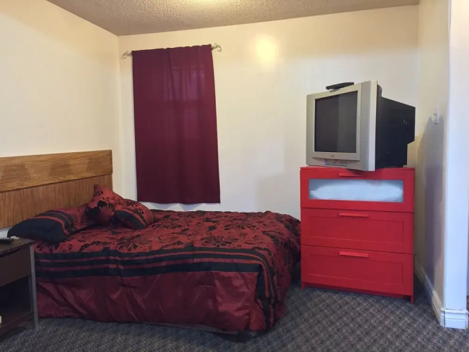 Capri Motel
