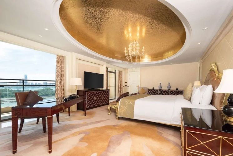 Presidential Double Suite with balcony