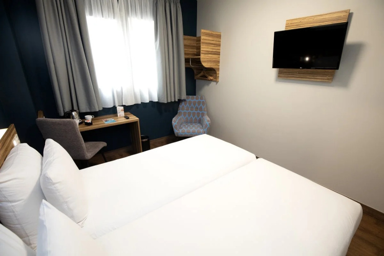 Travelodge Madrid Metropolitano photo 9