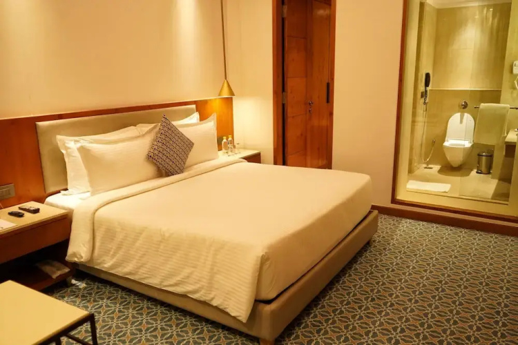 The Sara Hotel