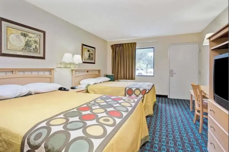Standard Quadruple room