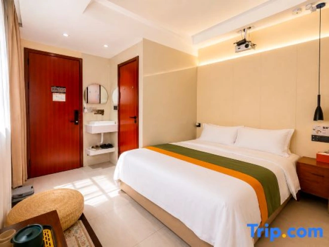 Standard Double room with river view