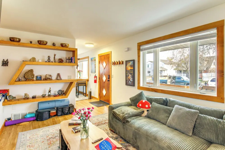 12 Mi to Bozeman: Pet-friendly Gem w/ Sauna & Yard