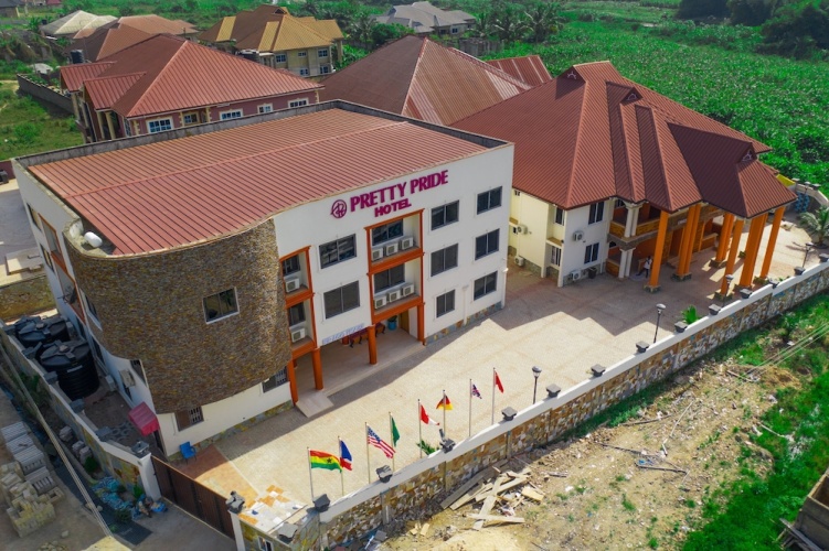 Pretty Pride Hotel - 쿠마시