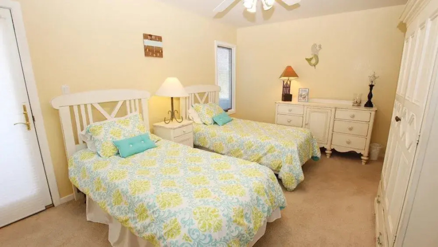 Just 4 Us - 5 Br Home
