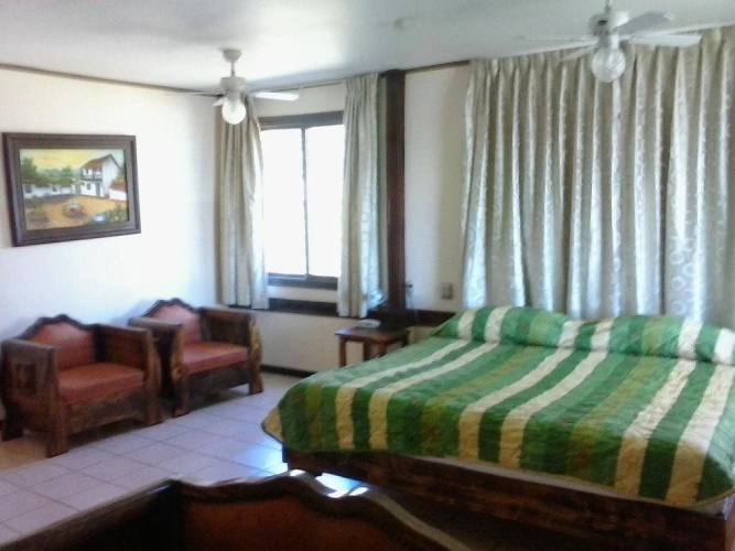 Paradise Inn