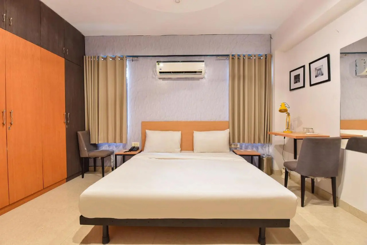 FabHotel Rushank Residency