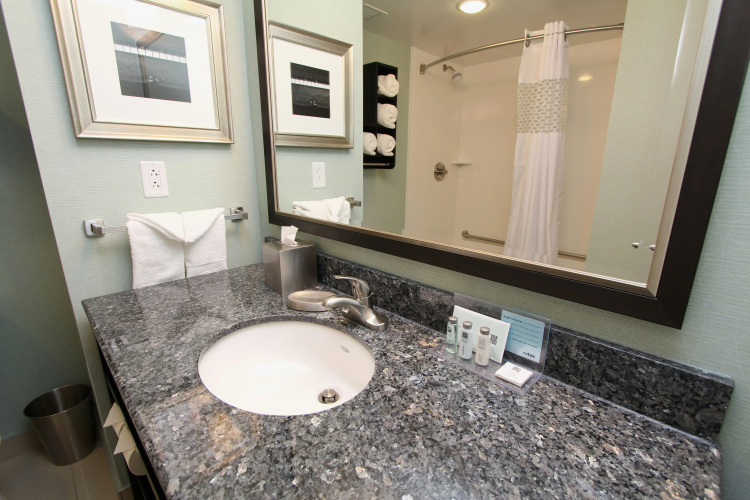 Hampton Inn & Suites by Hilton St. John's Airport photo 8